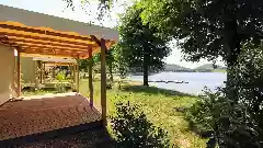 Camping La Romiguiere : Bengali Terrasse face au lac